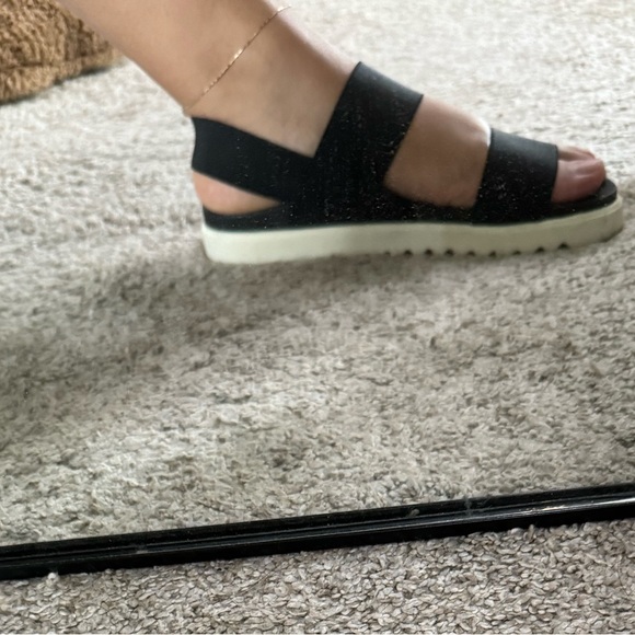 Nine West Sandals - Picture 2 of 3